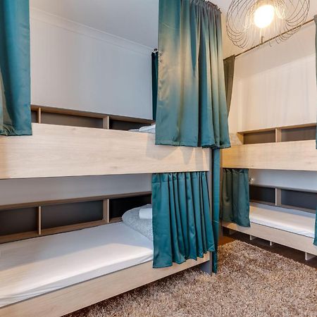 Cozy Nest Hostel ポルト エクステリア 写真