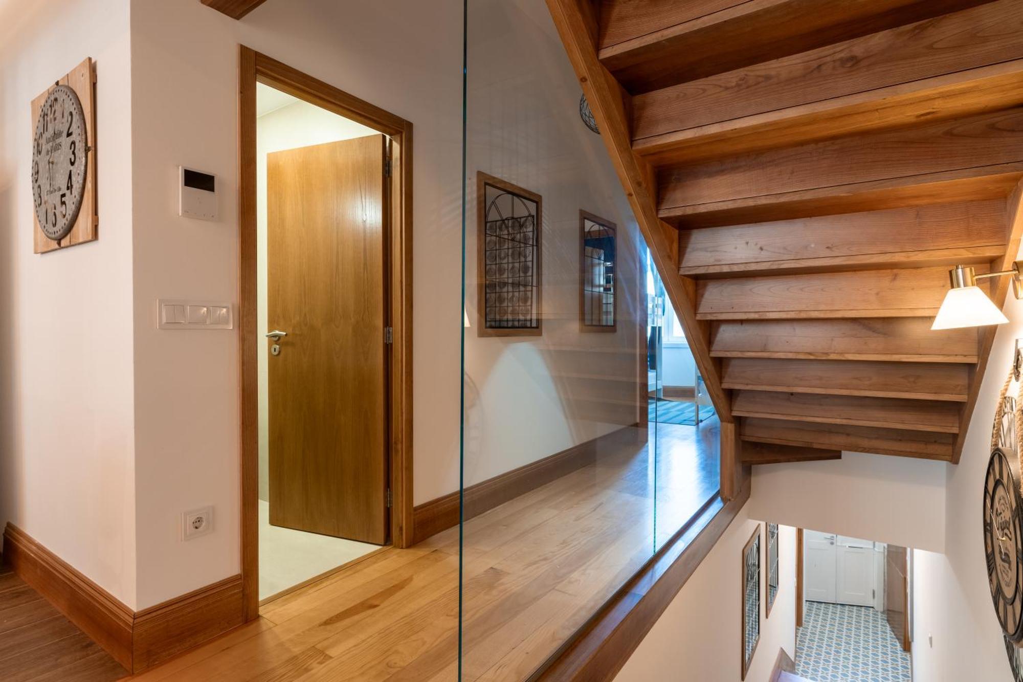 Cozy Nest Hostel ポルト エクステリア 写真